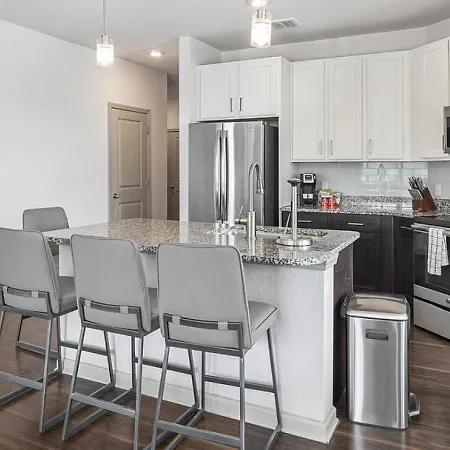 Landing At Three Rivers - 1 Bedroom In Central Fort Wayne